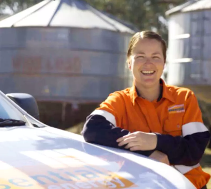 Powerline worker, Karina Jase Minna Kiley